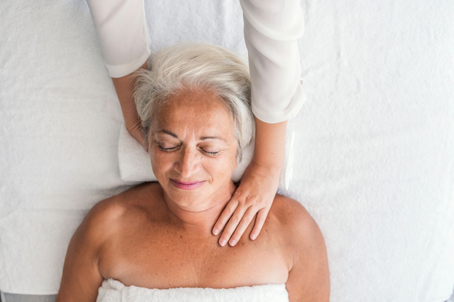 Kinetic Physical Therapy and Wellness 14 How Regular Massage Therapy Helps Reduce Cortisol and Improve Mental Clarity in Greenville, NC